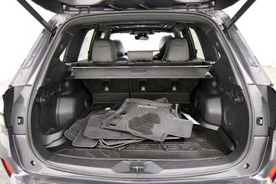 2025 Subaru Forester, $39345. Photo 7