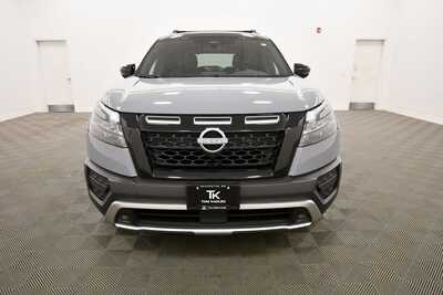 2025 Nissan Pathfinder, $40345. Photo 11