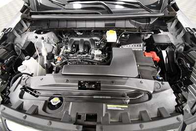 2025 Nissan Pathfinder, $40345. Photo 12