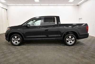 2025 Honda Ridgeline, $37349. Photo 4