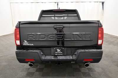 2025 Honda Ridgeline, $37349. Photo 6