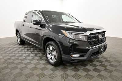 2025 Honda Ridgeline, $37349. Photo 9