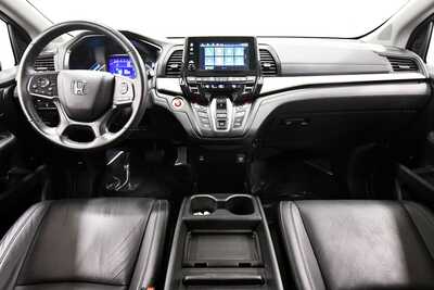 2023 Honda Odyssey, $35845. Photo 3