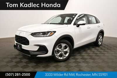 2024 Honda HR-V, $26049. Photo 1