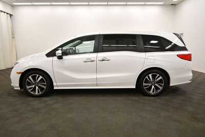 2023 Honda Odyssey, $39349. Photo 4