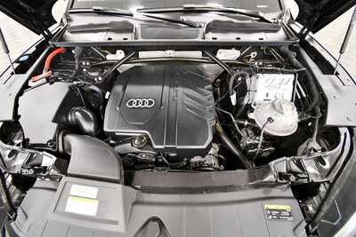 2023 Audi Q5, $31849. Photo 12