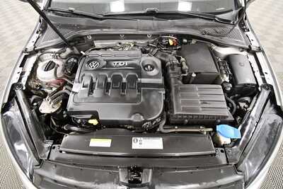 2015 Volkswagen Golf, $10349. Photo 12