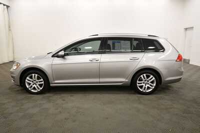 2015 Volkswagen Golf, $10349. Photo 4