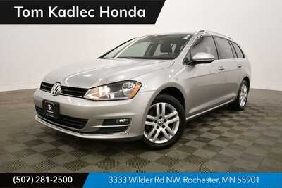 2015 Volkswagen Golf, $10349. Photo 1