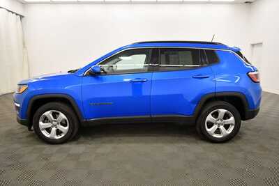 2018 Jeep Compass, $13349. Photo 4