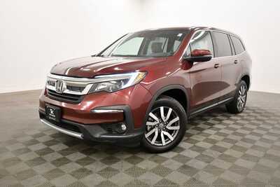 2019 Honda Pilot, $23849. Photo 2