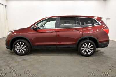 2019 Honda Pilot, $23849. Photo 4