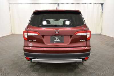 2019 Honda Pilot, $23849. Photo 6