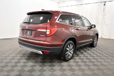 2019 Honda Pilot, $23849. Photo 8