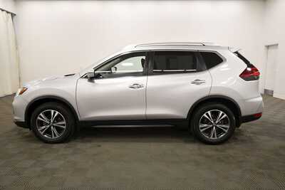 2019 Nissan Rogue, $18849. Photo 4