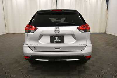 2019 Nissan Rogue, $18849. Photo 6