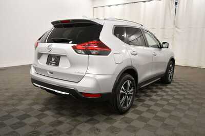 2019 Nissan Rogue, $18849. Photo 8