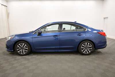 2019 Subaru Legacy, $17849. Photo 4