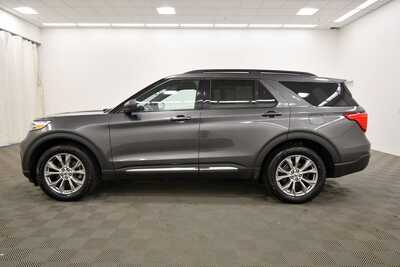 2020 Ford Explorer, $21845. Photo 4