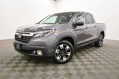 2020 Honda Ridgeline, $21849. Photo 2