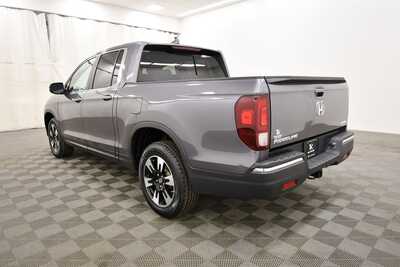 2020 Honda Ridgeline, $21849. Photo 5