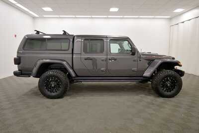 2021 Jeep Gladiator, $29349. Photo 9