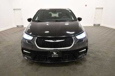 2025 Chrysler Pacifica, $29849. Photo 10