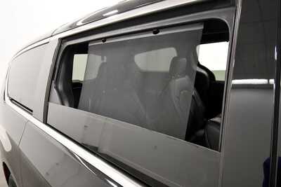 2025 Chrysler Pacifica, $29849. Photo 12