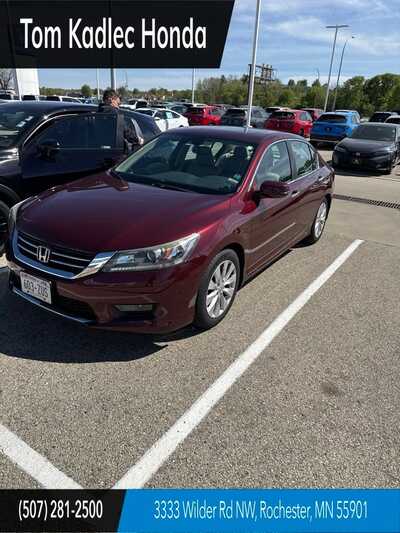 2014 Honda Accord, $14349. Photo 1