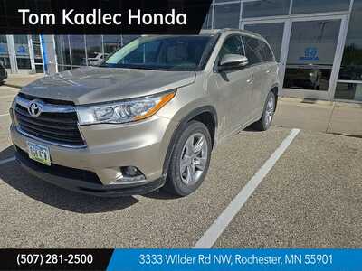 2015 Toyota Highlander, $20849. Photo 1