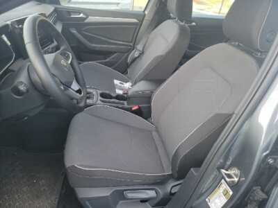2025 Volkswagen Jetta, $23772. Photo 3