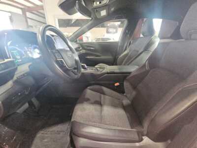 2023 Toyota Crown, $33685. Photo 3