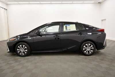 2022 Toyota Prius, $24349. Photo 4