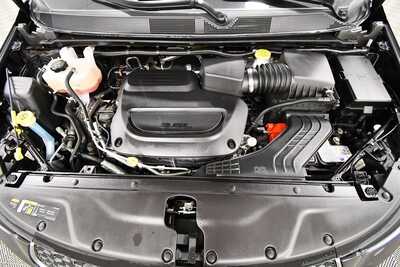 2025 Chrysler Pacifica, $31849. Photo 12