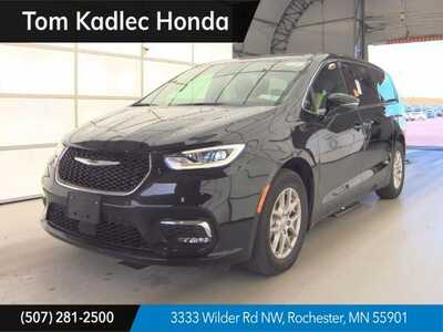 2025 Chrysler Pacifica, $33945. Photo 1