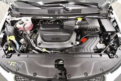 2025 Chrysler Pacifica, $32845. Photo 12
