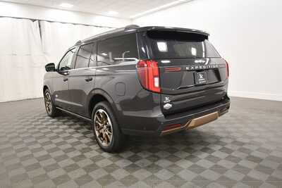 2025 Ford Expedition, $73349. Photo 5