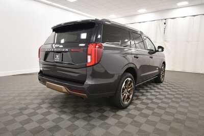 2025 Ford Expedition, $73349. Photo 8