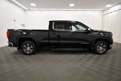 2022 GMC 1500 Crew Cab, $39845. Photo 9