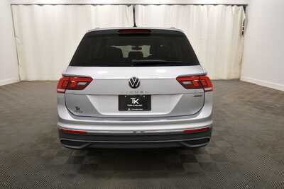 2023 Volkswagen Tiguan, $22849. Photo 6