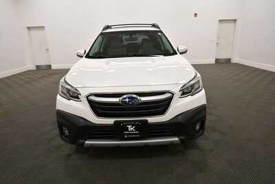 2021 Subaru Outback, $25345. Photo 11