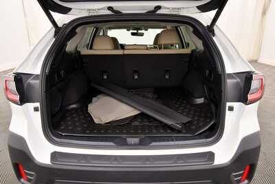 2021 Subaru Outback, $25345. Photo 7