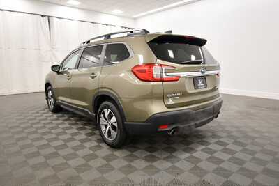 2025 Subaru Ascent, $32932. Photo 5