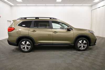 2025 Subaru Ascent, $32932. Photo 9