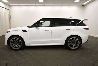 2024 Land Rover Range Rover, $72849. Photo 3