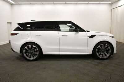 2024 Land Rover Range Rover, $72849. Photo 8