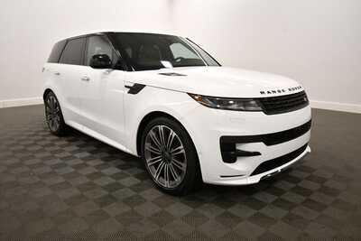 2024 Land Rover Range Rover, $72849. Photo 9