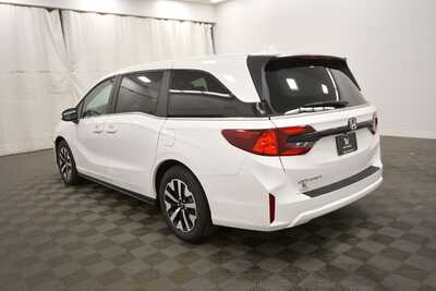 2026 Honda Odyssey, $46140. Photo 5