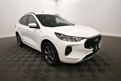 2024 Ford Escape, $24845. Photo 10