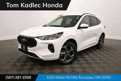 2024 Ford Escape, $24845. Photo 1